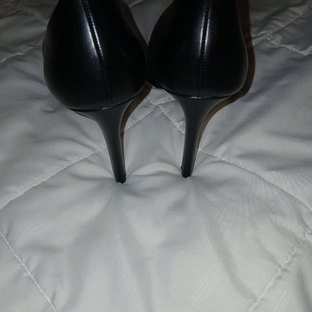 Shoes - Picture 3 of 5